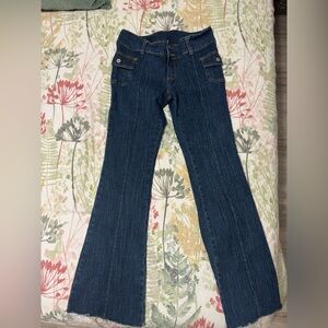 Brandy Melville Eleanor low rise flared/bootcut jeans